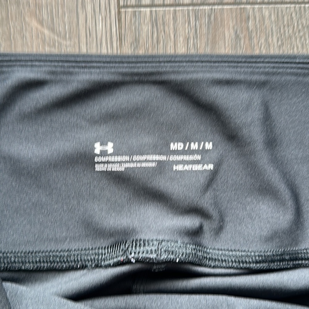 Black workout leggings - Picture 3 of 4